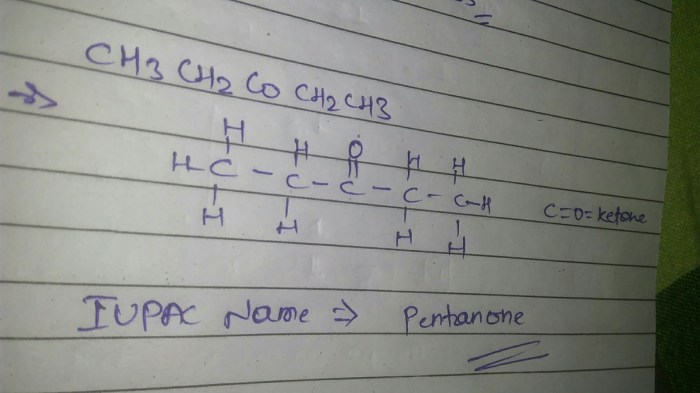 Identify the condensed formula for the skeletal drawing shown below.